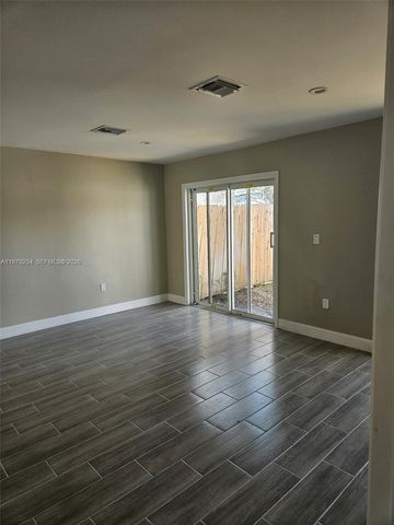 3906 NW 207th St Road 3906, Miami Gardens, FL 33055