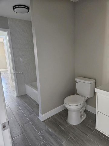 3906 NW 207th St Road 3906, Miami Gardens, FL 33055