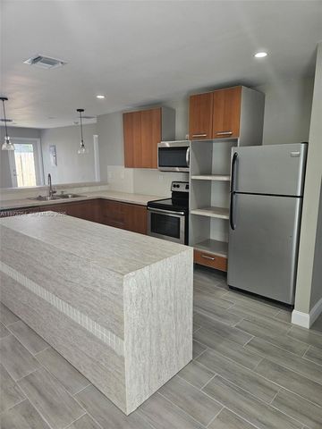 3906 NW 207th St Road 3906, Miami Gardens, FL 33055