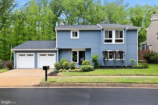 6906 DEER RUN DR, Alexandria, VA 22306