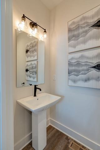 5631 Lenox Ave, Nashville, TN 37209