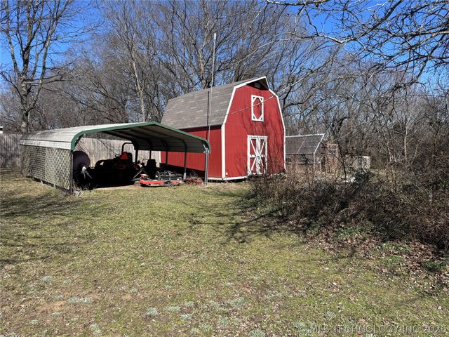 17603 E Meadow Lane, Claremore, OK 74017