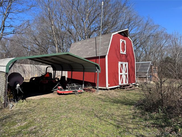 17603 E Meadow Lane, Claremore, OK 74017