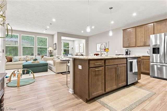 27878 Birchwood Court, Westlake, OH 44145