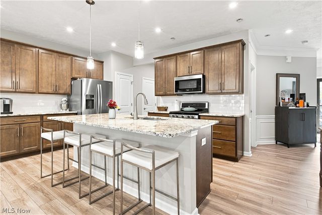 27878 Birchwood Court, Westlake, OH 44145