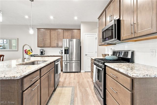 27878 Birchwood Court, Westlake, OH 44145