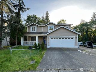 9525 S 221st Place, Kent, WA 98031