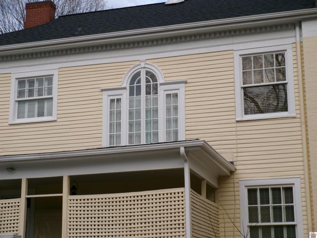 629 So 2nd St, Mayfield, KY 42066