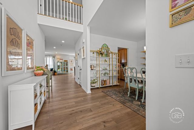 115 Piper Glen Avenue, Oswego, IL 60543