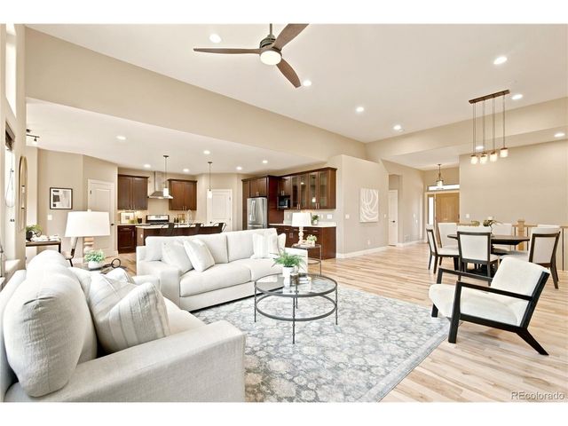 9851 W 71st Ave, Arvada, CO 80004