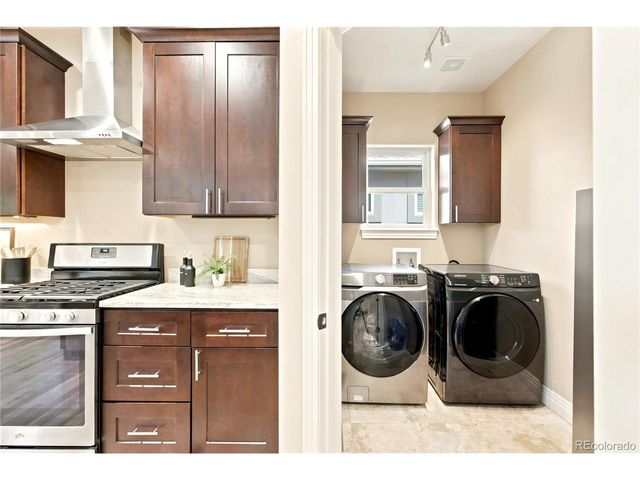 9851 W 71st Ave, Arvada, CO 80004