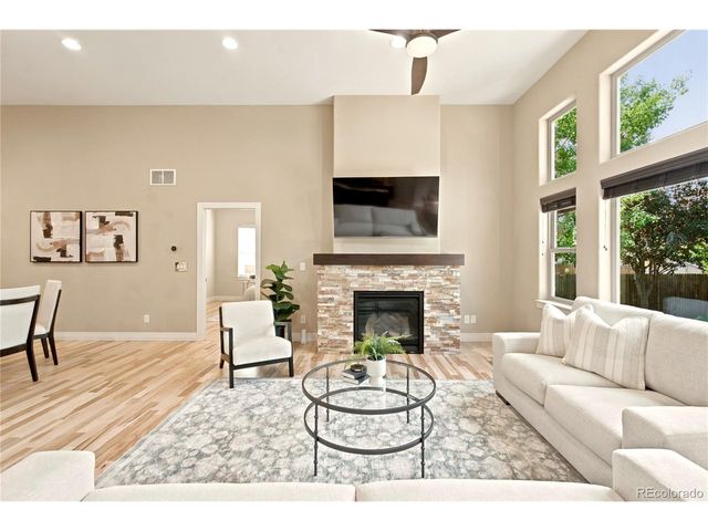 9851 W 71st Ave, Arvada, CO 80004
