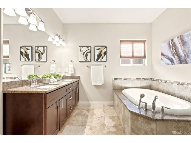 9851 W 71st Ave, Arvada, CO 80004