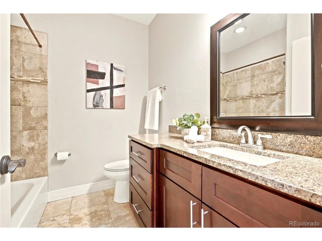 9851 W 71st Ave, Arvada, CO 80004