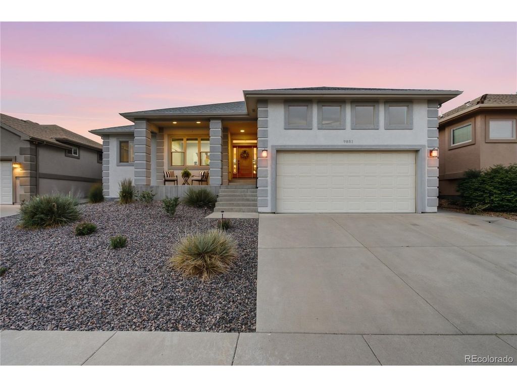9851 W 71st Ave, Arvada, CO 80004