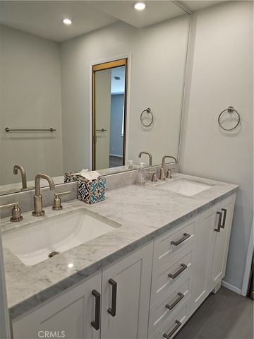 25825 Southbrook, Lake Forest, CA 92630
