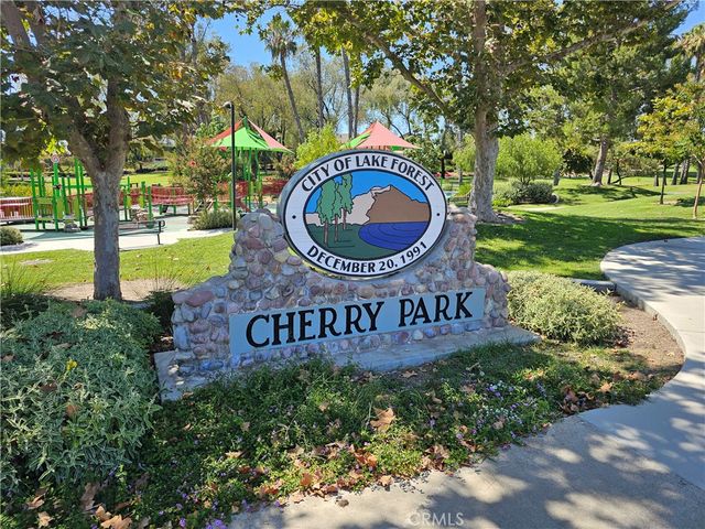 25825 Southbrook, Lake Forest, CA 92630