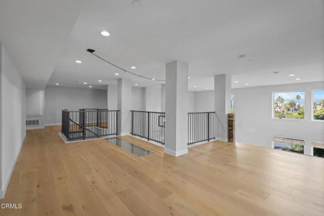 1901 Victoria Avenue 204, Oxnard, CA 93035