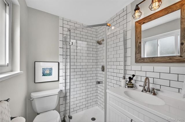 8360 W 70th Avenue, Arvada, CO 80004