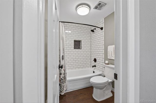 8360 W 70th Avenue, Arvada, CO 80004