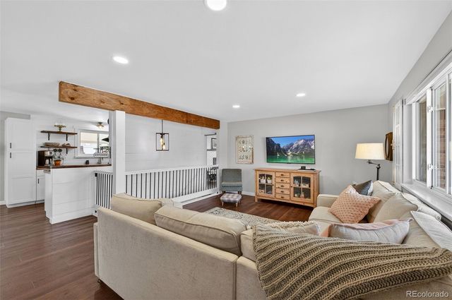 8360 W 70th Avenue, Arvada, CO 80004