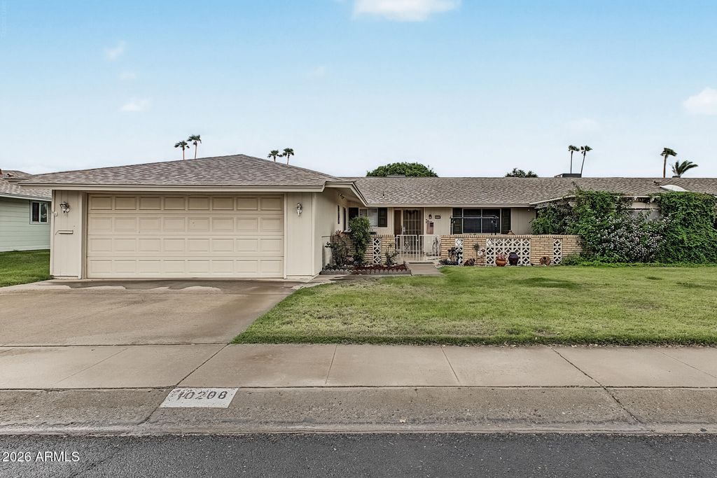 10208 W KINGSWOOD Circle, Sun City, AZ 85351 — exterior