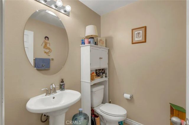 1082 Venice, Upland, CA 91786