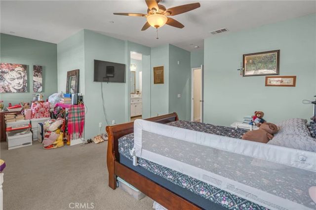 1082 Venice, Upland, CA 91786