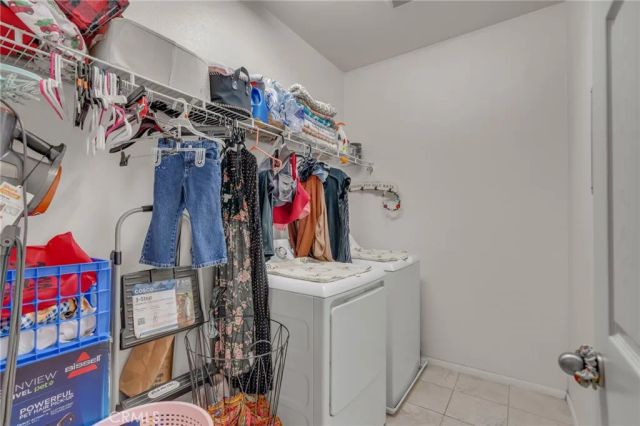 1082 Venice, Upland, CA 91786