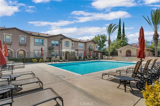 1082 Venice, Upland, CA 91786