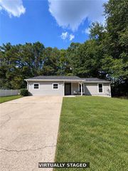 3512 Riverchase Knolls, Decatur, GA 30034
