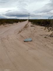 800 Bodick Road, Landers, CA 92285