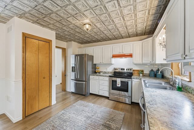 505 Loomis St, Westfield, MA 01085