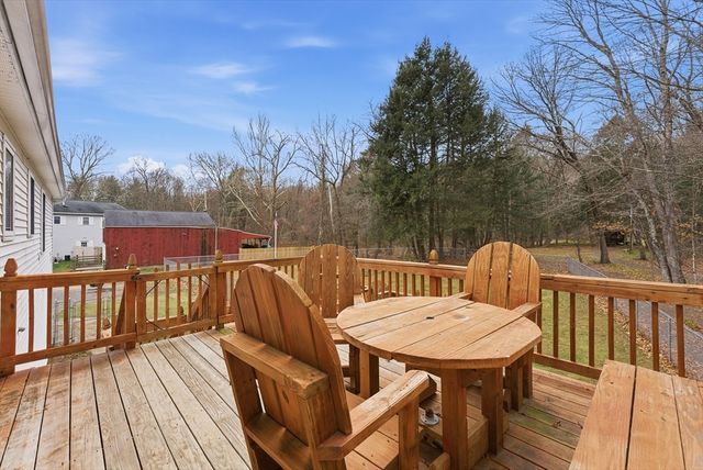 505 Loomis St, Westfield, MA 01085