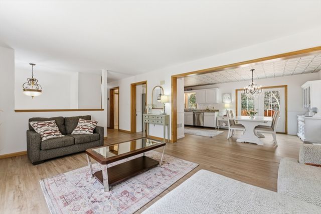 505 Loomis St, Westfield, MA 01085