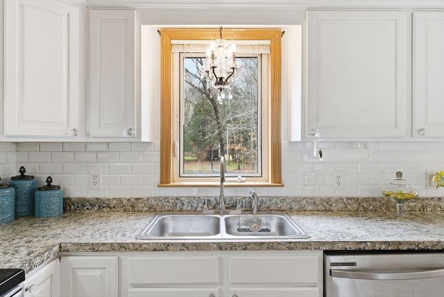 505 Loomis St, Westfield, MA 01085