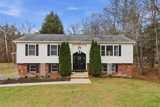 505 Loomis St, Westfield, MA 01085