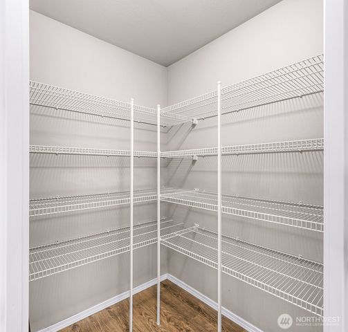 930 Cove View Circle, Oak Harbor, WA 98277