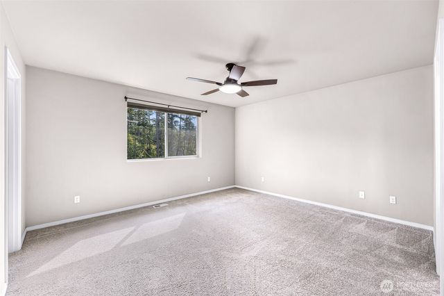 930 Cove View Circle, Oak Harbor, WA 98277