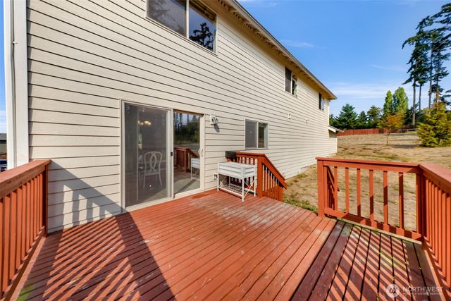 930 Cove View Circle, Oak Harbor, WA 98277