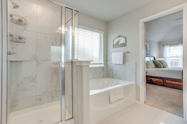 533 Lela Circle, Keene, TX 76059
