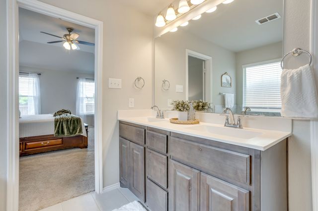 533 Lela Circle, Keene, TX 76059