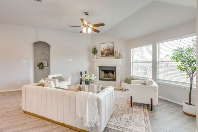 533 Lela Circle, Keene, TX 76059