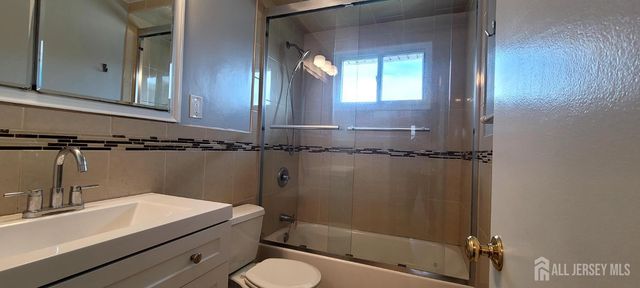 12 Van Buren Avenue, Metuchen, NJ 08840