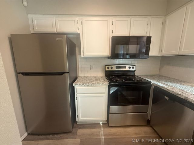 5303 E 32nd Place A, Tulsa, OK 74135