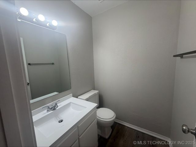 5303 E 32nd Place A, Tulsa, OK 74135