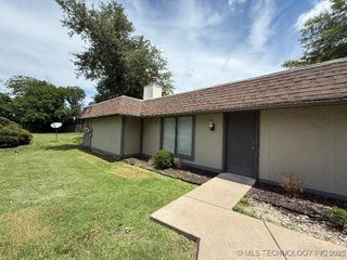 5303 E 32nd Place A, Tulsa, OK 74135