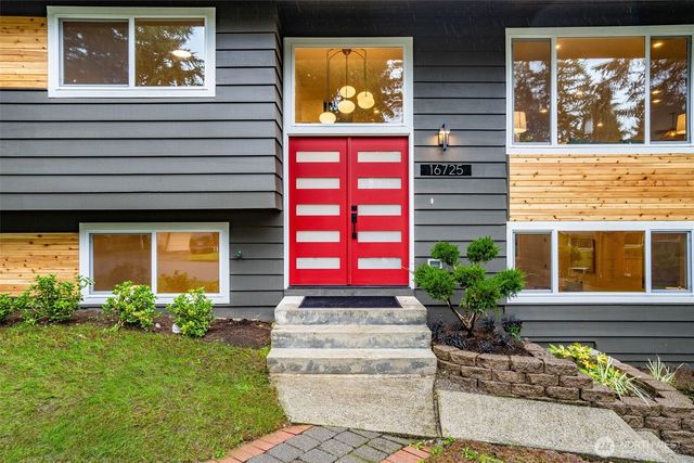 16725 NE 97th Street, Redmond, WA 98052