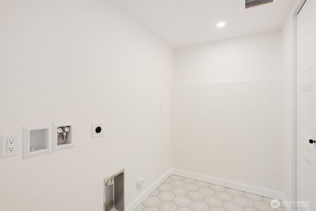 16725 NE 97th Street, Redmond, WA 98052