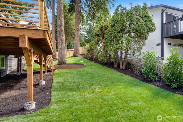 16725 NE 97th Street, Redmond, WA 98052